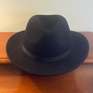 Lake of the Isles Black Wool Hat